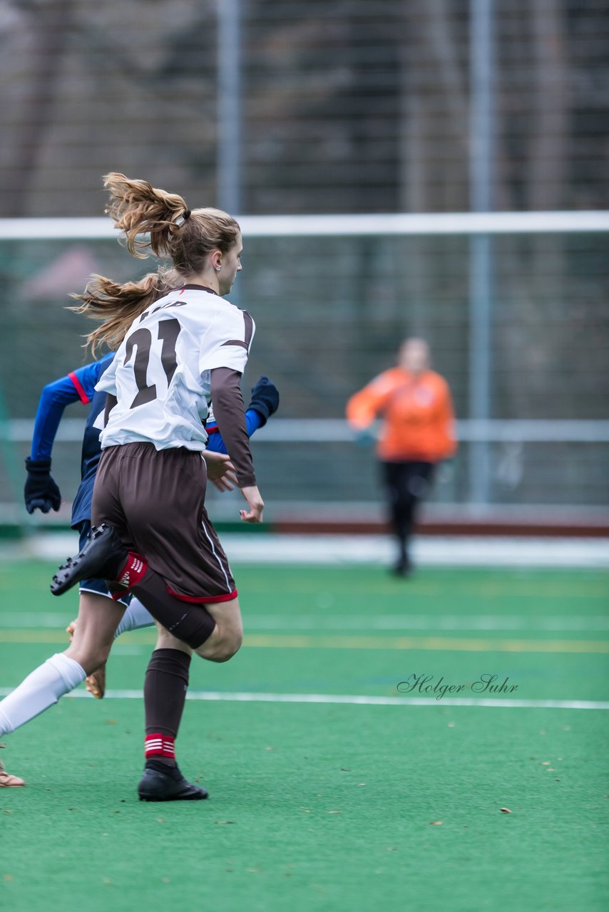 Bild 119 - wBJ VfL Pinneberg - St. Pauli : Ergebnis: 7:0 (Abbruch)